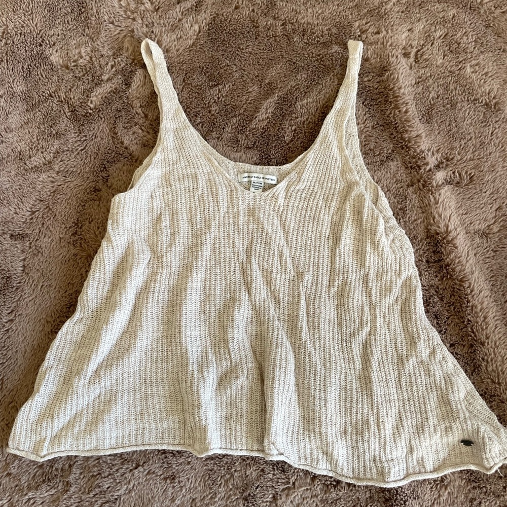 American Eagle size M light sweater tank